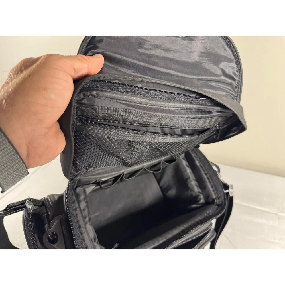 80s/90s Samsonite Black Padded Camera/Camcorder Shoulder Bag   Adjustable Strap